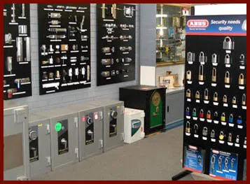 Locksmith Lock Store Chicago, IL 312-288-7671 Locksmith Lock Store Chicago, IL 312-288-7671 - 3-nearest-locksmith